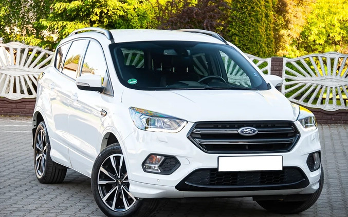 Ford Kuga cena 69990 przebieg: 93000, rok produkcji 2018 z Nowe Warpno małe 631